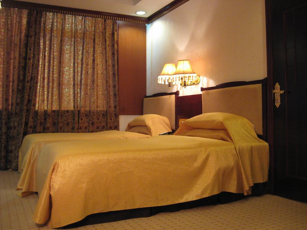 W.Y. Lera Hotel Guangzhou Exterior photo