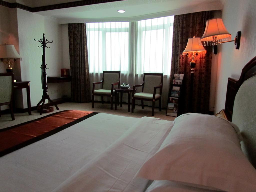 W.Y. Lera Hotel Guangzhou Exterior photo