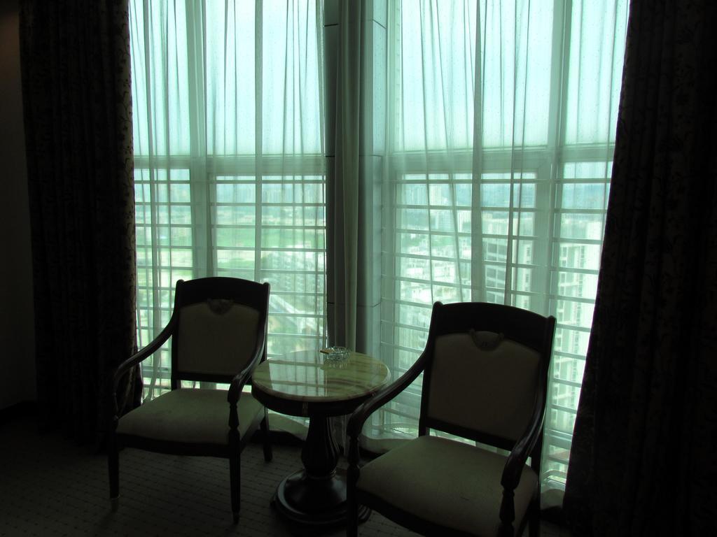 W.Y. Lera Hotel Guangzhou Exterior photo