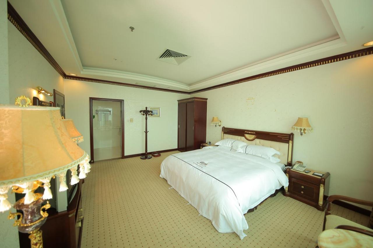 W.Y. Lera Hotel Guangzhou Exterior photo