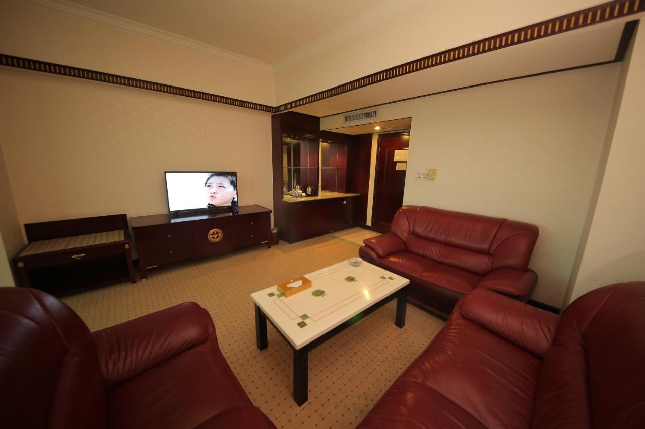 W.Y. Lera Hotel Guangzhou Exterior photo